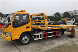 北海哪里有拖车服务