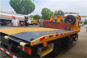 北海附近拖车电话号码服务